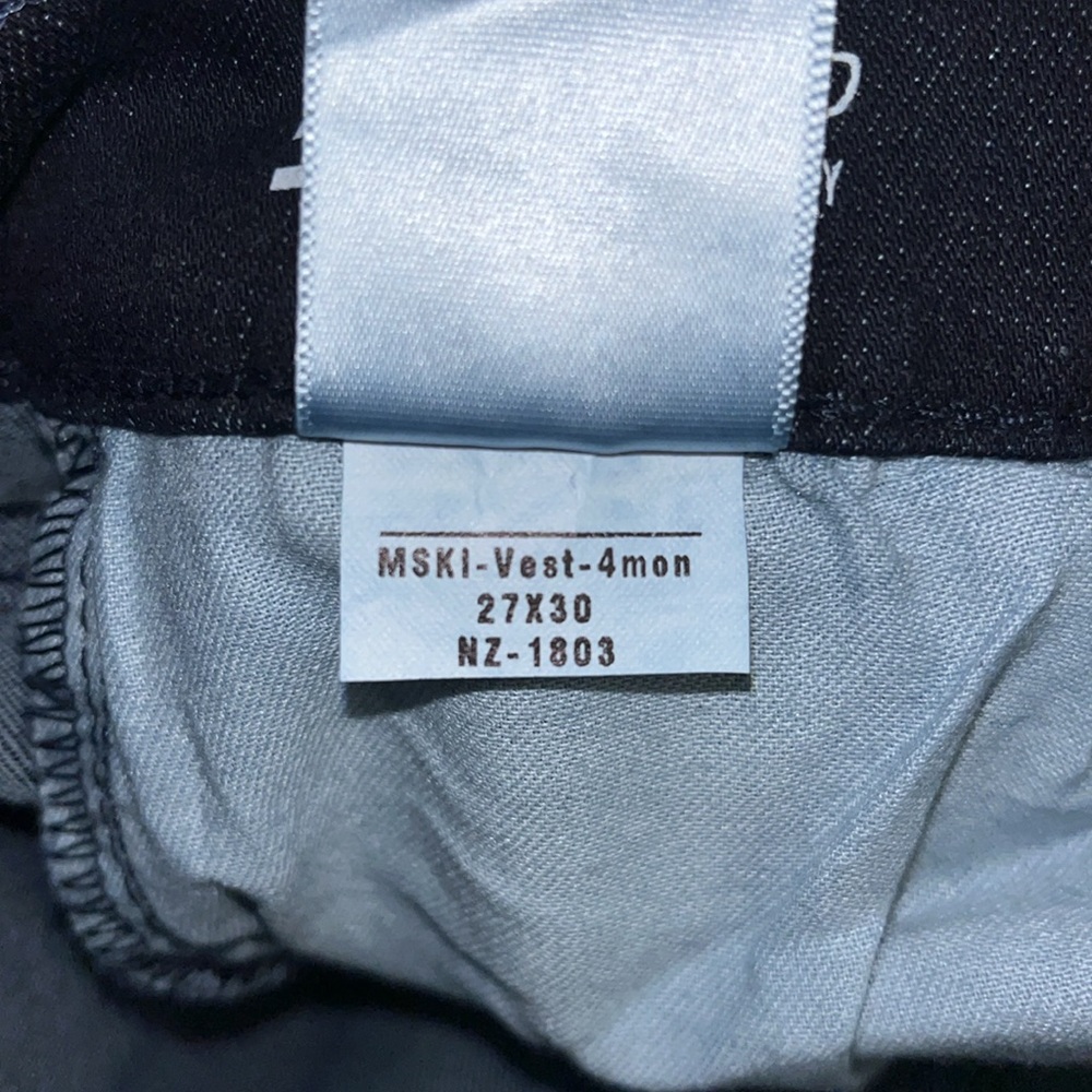 Mott & Bow Mid Rise Skinny Vestry Jean with Diagonal Hem. - Picture 10 of 10